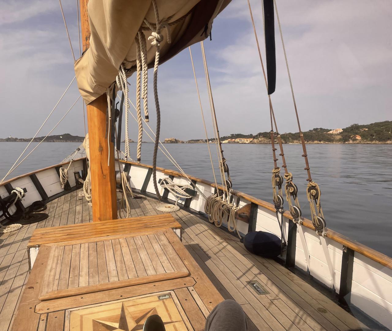 A la découverte des îles d'Or à bord d'un voilier